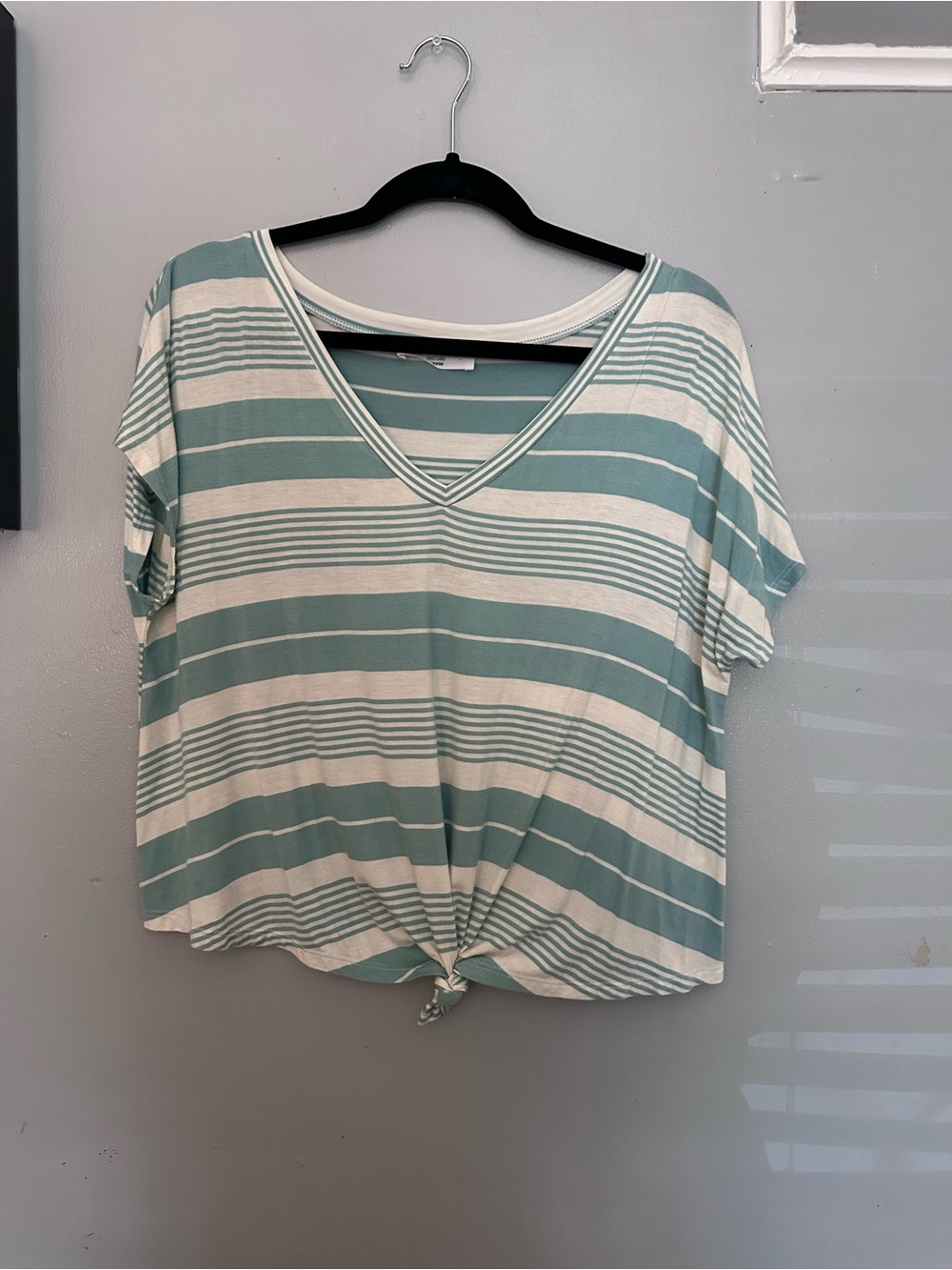 Double Zero Striped V-Neck Tie-Front Crop Top - Mint & Cream